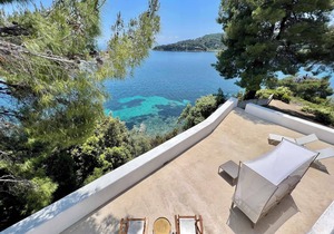 Beachfront Villa in Skiathos with Semi-Private Sandy Beach