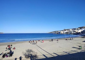 BEACHFRONT with Seaviews Apartment No56 Award Winner Unbeatable Location for Closeness to the Sea Ideal for Guests looking for Winter Spring and Autumn Breaks in Sunny Malta Also Ideal for Coastal Hikers