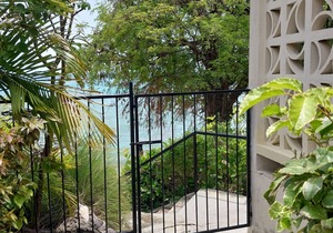 Beachside Apartment #1 - steps from the beach!