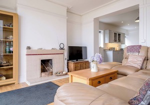 Beachside, West Yardley House - UK31200