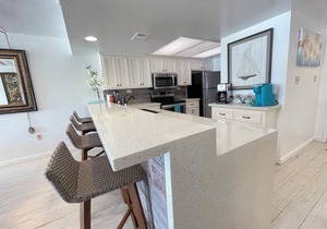 BEACHVIEW 102 - DIRECTLY ACROSS FROM THE BEACH!