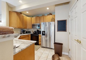 Bear Trap Dunes 2nd floor condo w/balcony, free WiFi, and basketball court