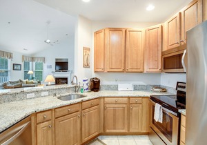 Bear Trap Dunes 2nd floor condo w/free WiFi, basketball court, and gym