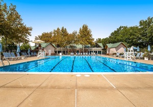 Bear Trap Dunes house w/golf on-site, fireplace, basketball court, shared sauna