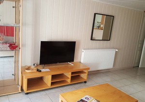 Beautiful studio 30 km from Paris in a suburban residence.