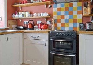 Beautifully presented cottage, convenient village location and walks from the doorstep.