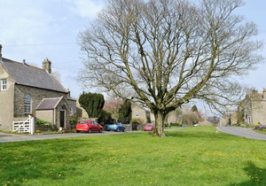 Beautifully presented cottage, convenient village location and walks from the doorstep.