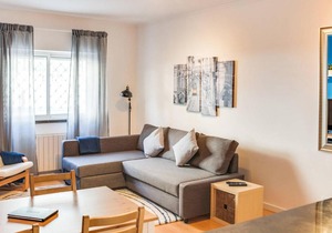 Beautiful 1 bed apartment near the beach
