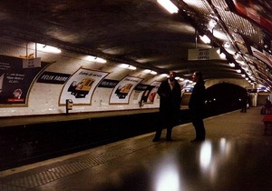 Beautiful 1 BR Suite with King-sized Bed Located Near Montparnasse Left Bank