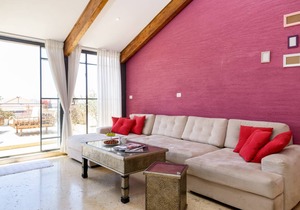 Beautiful 2 BR penthouse on Neve Tzedek