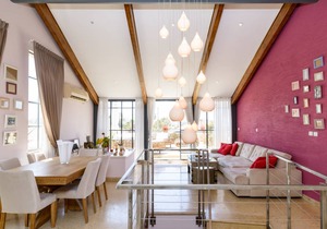 Beautiful 2 BR penthouse on Neve Tzedek