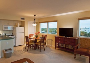 Beautiful 2 bedroom unit at resort, sleeps 6