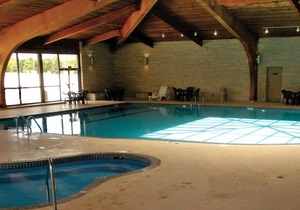 Beautiful 2 bedroom unit at resort, sleeps 6