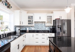Beautiful 4 bedroom! Neighborhood Pool & Pet Friendly! Amenity Cards!