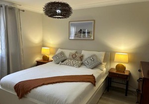 Beautiful and comfy 3 bedrooms duplex close to everything