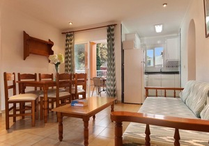 Beautiful Apartment “Pinos Altos T3” with Pool, Wi-Fi, Balcony & Terrace