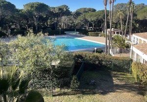 Beautiful apartment in Saint-Raphaël with pool view