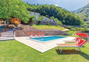 Beautiful apartment in Fivizzano -MS-