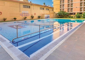 Beautiful Apartment In Malgrat De Mar With 2 Bedrooms, Wifi And Outdoor Swimming Pool