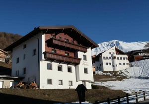 Beautiful apartment for 4 people with WIFI, TV, balcony and parking