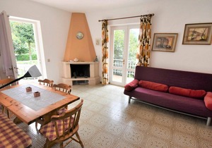 Beautiful apartment for 6 guests with WIFI, TV, balcony, pets allowed and parking