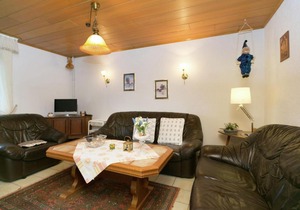 Beautiful Apartment in Winnen near Forest and Town Centre