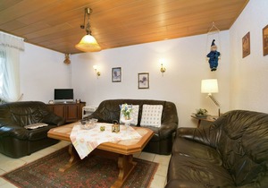 Beautiful Apartment in Winnen near Forest and Town Centre