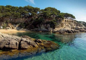 Beautiful Apartment, Swimming Pool and Beach 1