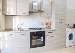 Beautiful apartment with sea view and near the beach