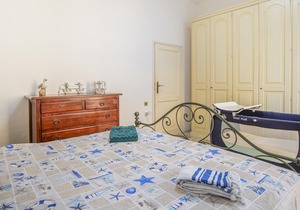 Beautiful apartment with sea view and near the beach