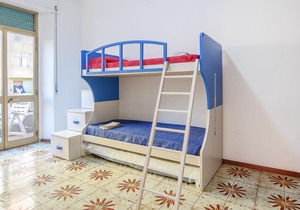 Beautiful apartment with sea view and near the beach