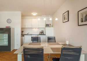 Beautiful apartment with sunny balcony and underfloor heating - only 150 m to the beach