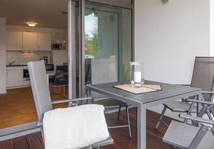 Beautiful apartment with sunny balcony and underfloor heating - only 150 m to the beach