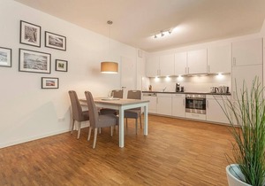 Beautiful apartment with south-facing terrace, wood-burning stove & underfloor heating - 150m to the beach
