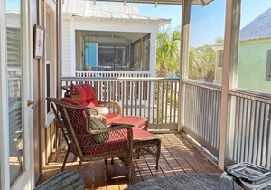 Beautiful Beach House by Pool & HotTub-Dog Friendly