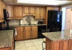 Beautiful Beachfront condo with Gulf View