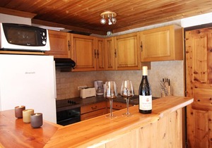 Beautiful bright apt at 2 steps from the slopes