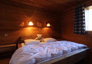 Beautiful bright apt at 2 steps from the slopes