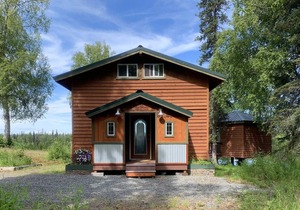Beautiful Cabin with Mountain & Lake View/ a Perfect Couples Getaway