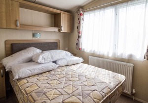 Beautiful caravan for to hire at Hopton Haven park in Norfolk ref 80027T