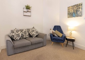 Beautiful Central Exeter Apartment 1A