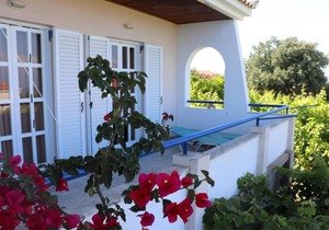 Beautiful, cheap holiday house in the country with terrace Messenia, Peloponnese
