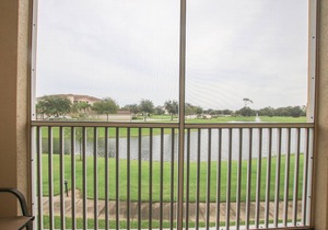 Beautiful Condo in Tidelands Gated Community