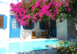 Beautiful country home on Syros island, Greece