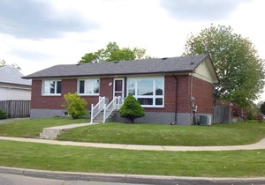 Beautiful Detached Clean and Spacious 6 Bedroom House - Toronto