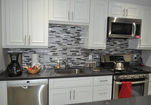 Beautiful Downtown Toronto Suite - Heart of Queen West-Entire 2nd Floor-Monthly