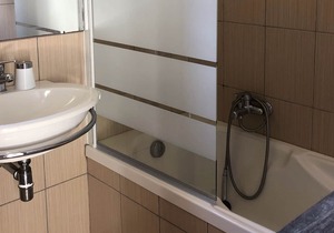 Beautiful Duplex 6 per, terrace, swimming pool, 500 m from the beach LOZARI, shops 50m