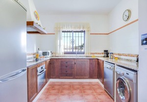 Beautiful Home Casa Villanueva 5 with Private Pool, Terrace, Garden & Wi-Fi