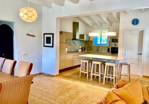 Beautiful Family Villa with Private Pool and Garden near to Binibeca Beach