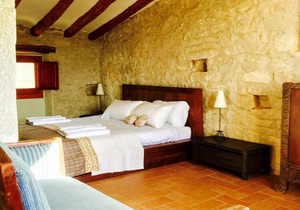 beautiful farmhouse with summer pool in stonehouse of the 18th century with pool